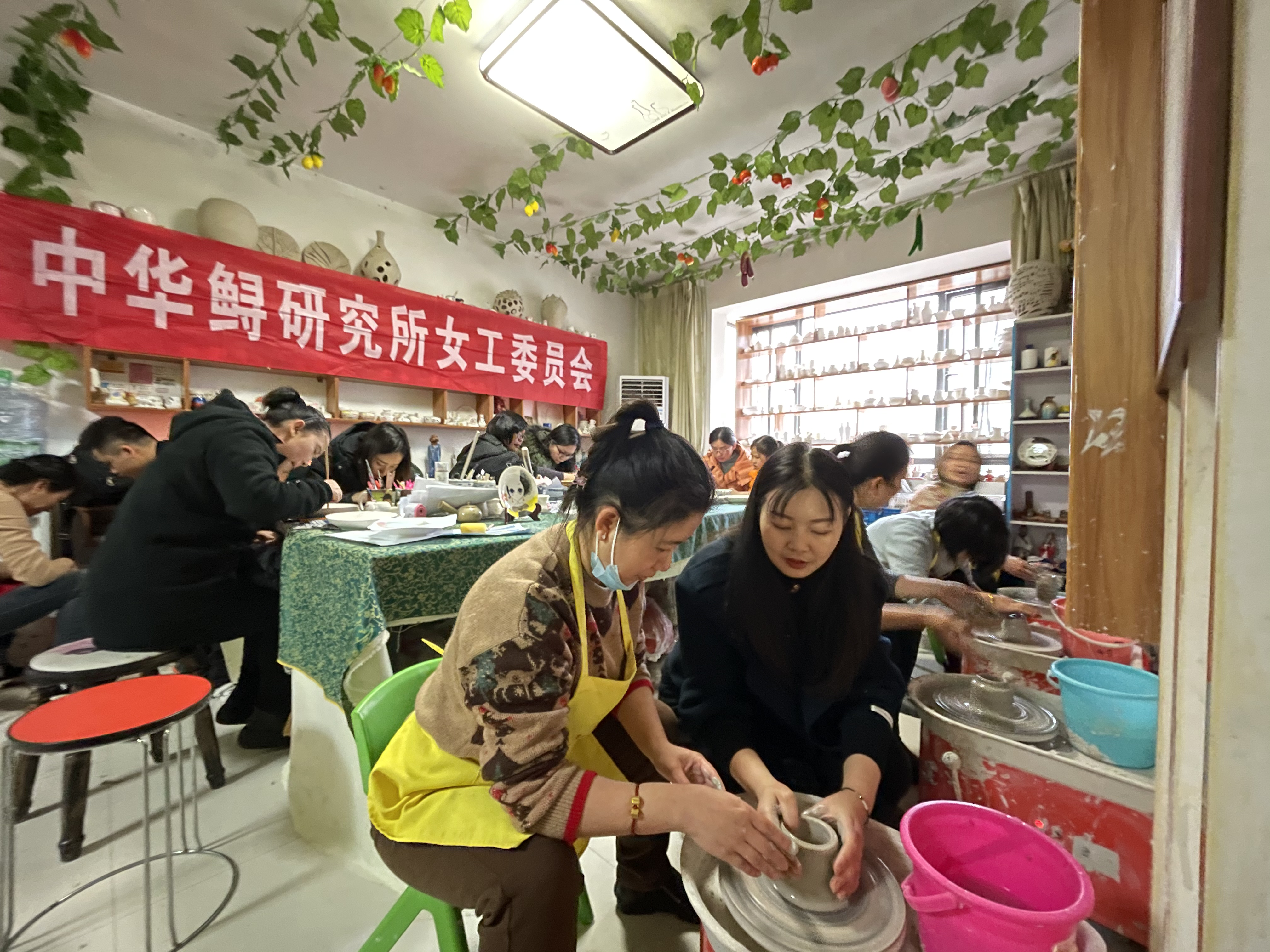 2021年 中华鲟研究所女工委举办“三八”国际妇女节活动1